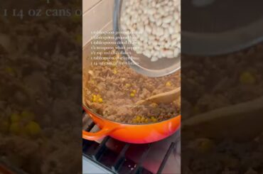 Tex-Mex Ground Turkey White Bean Chili. Recipe at southernkelleliving.com