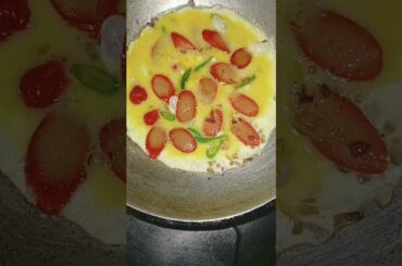 SATISFYING EGG HOTDOG OMELETTE WITH CHILI PEPPER#shorts