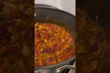 Vlogmas Day 9! #shorts #shortvideo #vlogmas #cookingvideo #chili