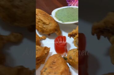 Chili pakora #potato #easy #snacks #desi #pakorarecipe #beef #keema #paratha #aloosnacks #besan