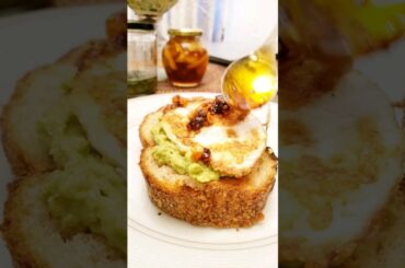 Avo-toast + Garlic Confit! #lazy #atf7 #avocado #chili #garlic #shorts #shortsvideo #friedegg #4u