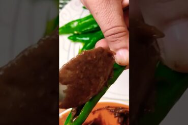 Stuffed green chili with gram flour recipe | bhari hoi Hari Mirchi aur basen fry recipe at home...