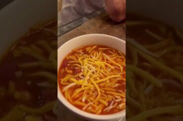 Eva Longoria's Quick Chili Recipe