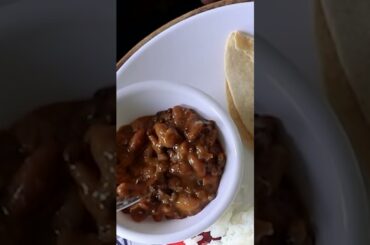 HOMEMADE BEEF CHILI AND FLUFFY WHITE RICE! #shorts #foodlovers #foodies #food #asmr