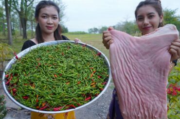 Pork crispy soup with chili cook recipe - Amazing cooking