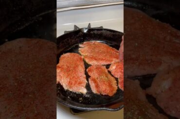 EASY CHICKEN CHILI RECIPE | CANNELINI WHITE BEANS | PRESSURE COOKER CHILI #shorts #chicken #chili