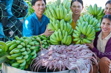 Wow!! Cooking Spicy RAT with GREEN BANANA RECIPE | FRIED RAT CHILI SALT In Village For Donation