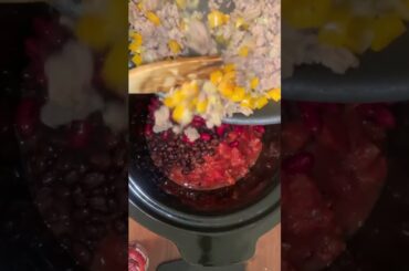 Slow Cooker Turkey Chili #shorts #mealprep #healthyrecipes #mealprepping #easyrecipe #highprotein