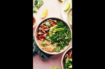 Smoky Black Bean & Quinoa Chili Bowl | Minimalist Baker Recipes