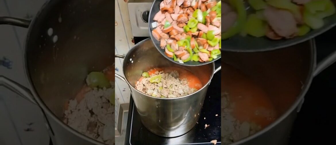 Bright Leaf Recipe: Smoked Sausage and Beef Chili