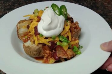 Chili Baked Potatoes! Easy Weeknight Meal