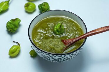 How to make Delicious Ghanaian green chili sauce using the bare minimum ingredients.