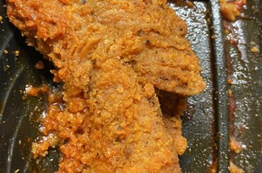 Nashville Hot Chicken tender from Publix. Very tasty with a surprising kick to it. Would recommend.