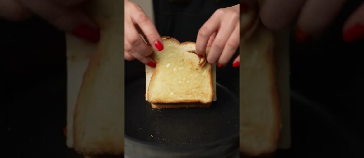 Tangy Chili Cheetos Grilled Cheese