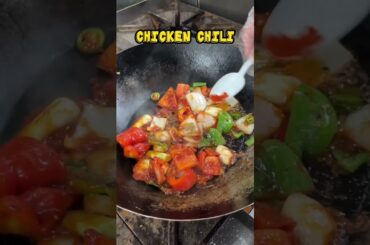 Chicken chili must try food #youtubeshorts #shorts #chikenchilli #streetfoodindia#nonvegfood #foodie