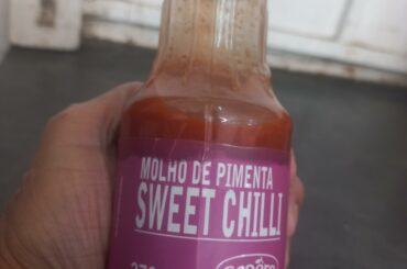 sweet and tangy, nice kick but not overpowering