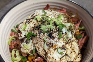 Samyang 3x spicy with spam, fried egg and spring onions.