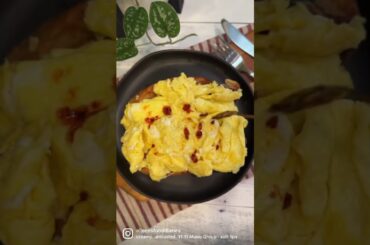 SCRAMBLED EGG TOAST WITH CHILI GARLIC OIL