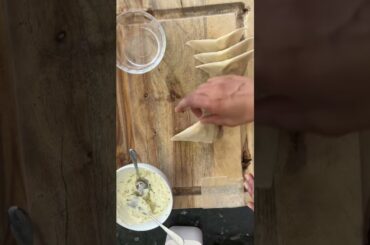 Sweet & Spicy Snack Idea: Cream Cheese Wontons with Chili Sauce