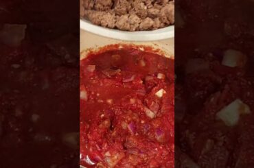 You Will Make This Homemade Chili Every Week!  Simple & Easy Chili Recipe!!