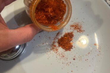 Help!!! I need help identifying this spice. I stole this from a Mexican restaurant when I was drunk and it’s delicious but I’m running out. Please help!