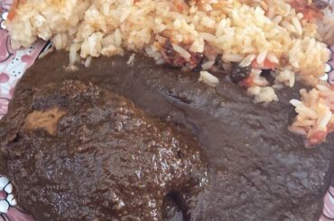 I went to my parents house on the weekend - my mom made my favorite dish; Mole con pollo