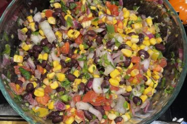 Texas caviar over nachos with homemade salsa!! Good night!