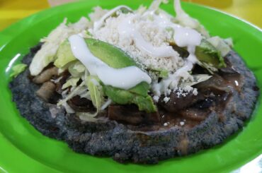 Sope de hongos (mushroom sope)