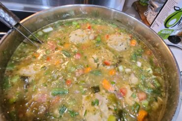 Healthy Green Chili Chicken Albondigas (Meatballz)