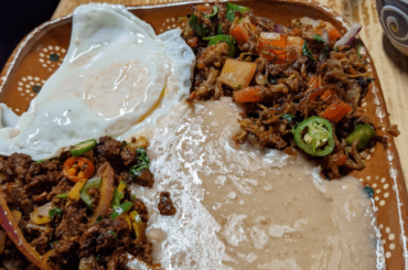 Machaca, Birria De Borrego y Chilaquiles en El Cocina De Dona Esthela, Valle De Guadalupe Baja California