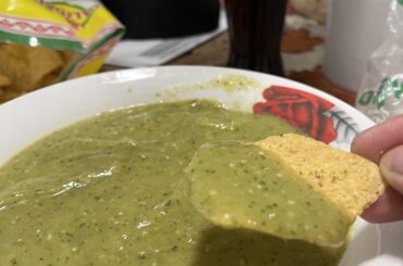 Salsa verde my way 10 tomatillos,5 Serranos peppers & half white onion boil all this together, then blend add salt and black pepper to liking and a whole avocado as I did here to make it thickkkkkk lol hope y’all enjoy if you do try at home.