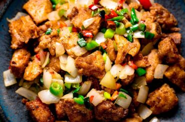 We ALWAYS order this from the takeaway | Here's my Salt and Pepper Chicken recipe!