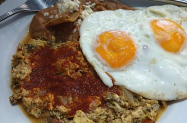 Restaurante Los Canarios en Santa Fe CDMX. Quesadilla de Marlin Ahumada y un Machaca Nortena.