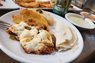 Especial Chihua, tacos de chile pasado y tacos de canasta