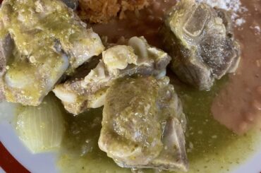 Costillas de Puerco en Salsa Verde