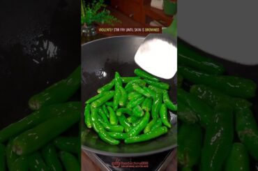 EASY EGGPLANT & GREEN CHILI PEPPER STIR-FRY RECIPE #recipe #cooking #chinesefood #eggplant #chili