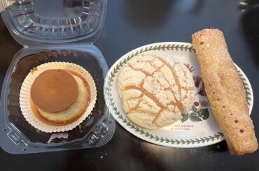 Flan, concha bread and strawberry pastry
