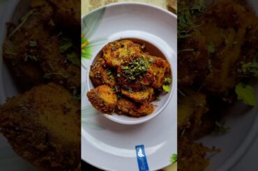 Spicy and Crispy Raw Banana Fry || Banana Fry Recipe || Kacchhe Kele ki Sukhi Sabzi #shorts #short