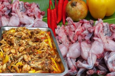 Cooking curry frogs and bell pepper recipe  - Simple cooking channel