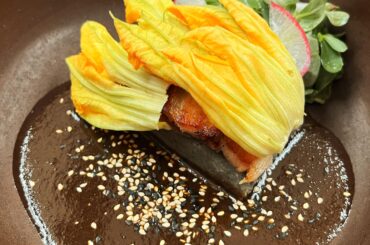 Tamal con mole