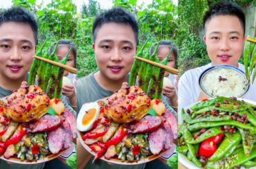 Rural homely meals With Stir-Fried Sauage, Chicken And Pickled Green Peppers With Douchi fried