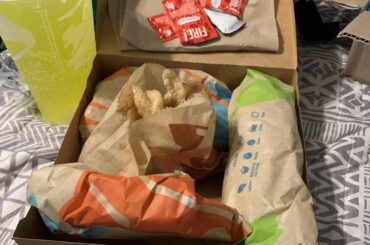 Chalupa $5 Cravings Box
