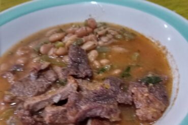 Carnita asada caldosa (el caldo es salsa)