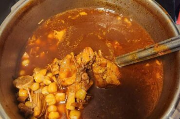 Pozole Para La Cruda en La Olla De Presion