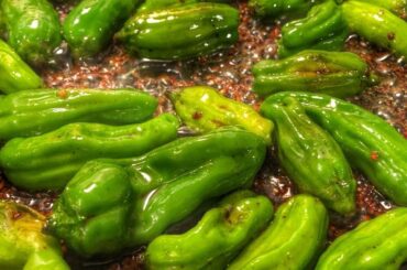 Quick & Easy Shishito Peppers Recipe (Pan Roasted with Garlic and Soy Sauce)