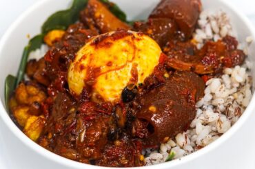 Authentic Ofada Sauce Recipe | How to Make Spicy Nigerian Pepper Sauce