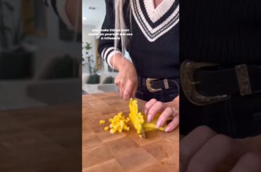 LOADED VEGGIE SALSA VERDE CHICKEN CHILI #shorts