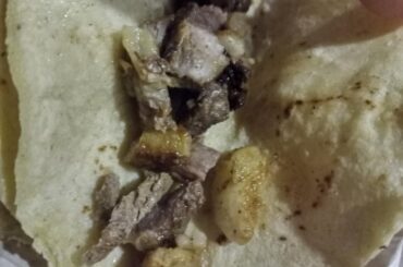 Tacos de carne asada (recalentada, la hice antier)
