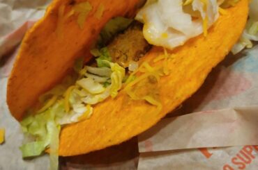 70 dollars. Food missing, tacos empty, drinks wrong. Store won't answer the phone, called corporate twice they promised we'd get a call back and nothing.