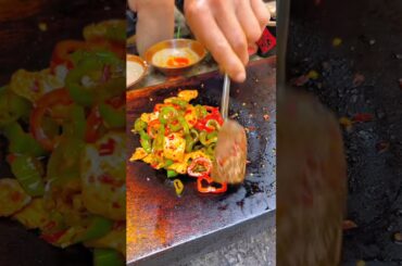 Chinese Burger Fried Pork Slices with Chili Pepper